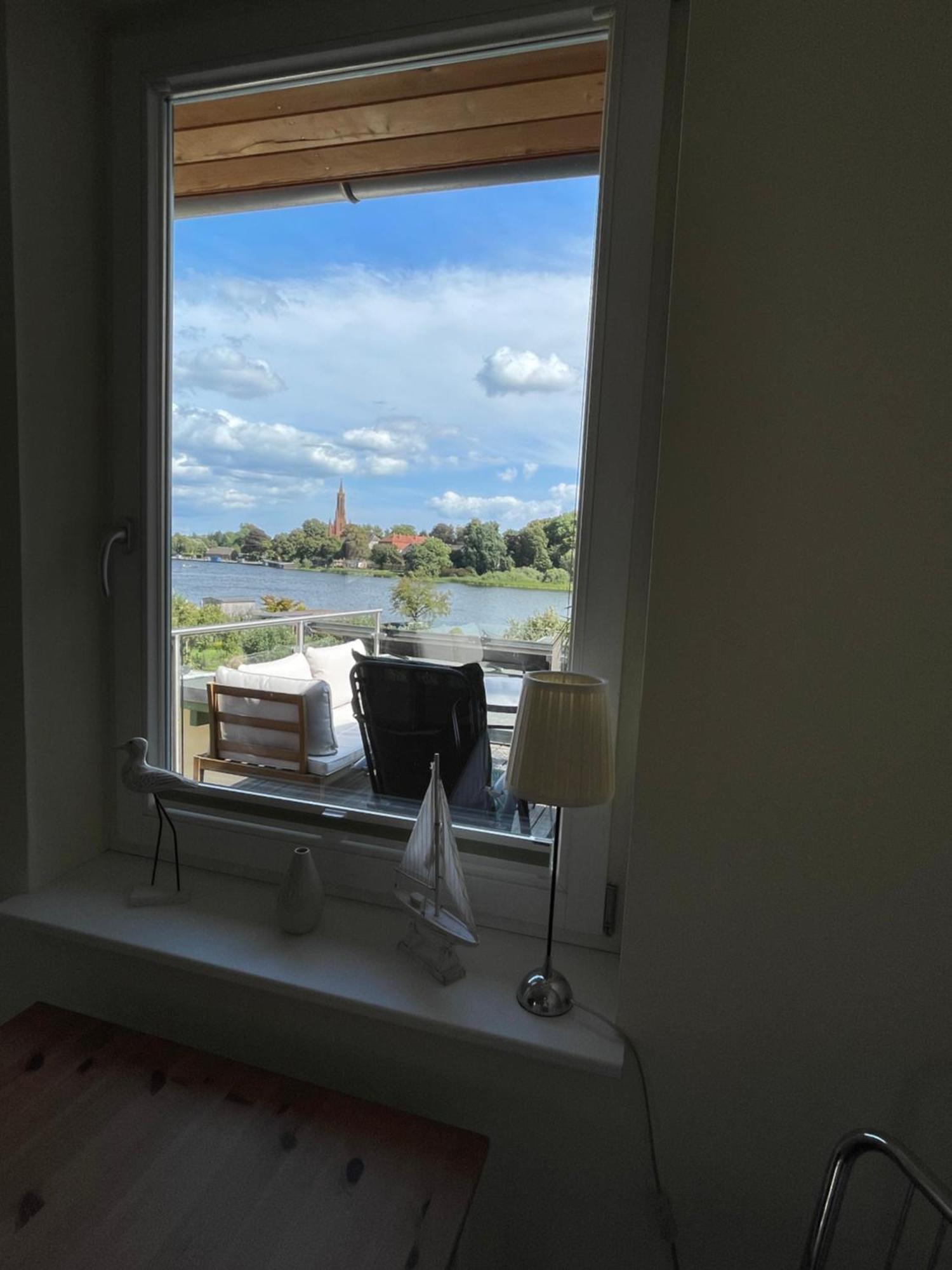 Ferienhaus Seekutter Mit Eigenem Seezugang Malchow  Rom bilde